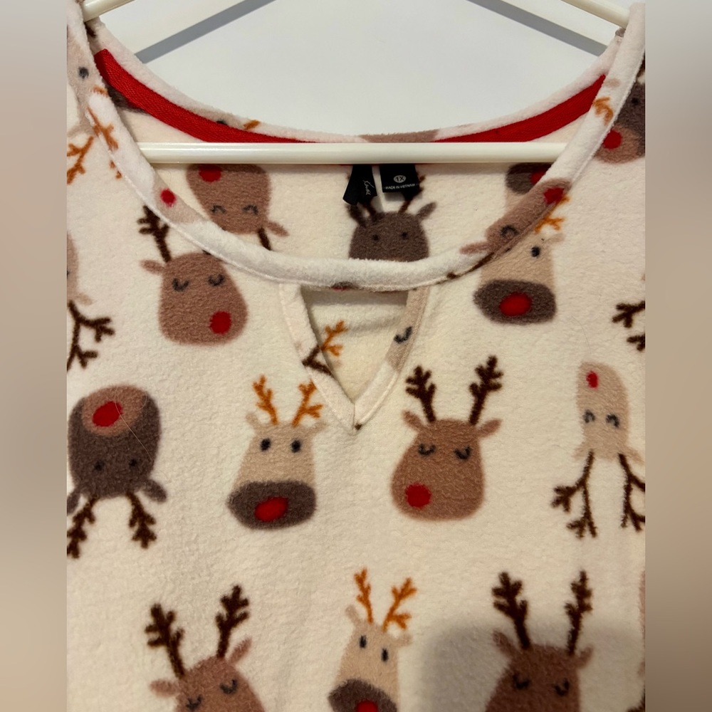 Kensie pj set 1X fleece nightgown and hat reindeer Christmas holiday New - Picture 6 of 11